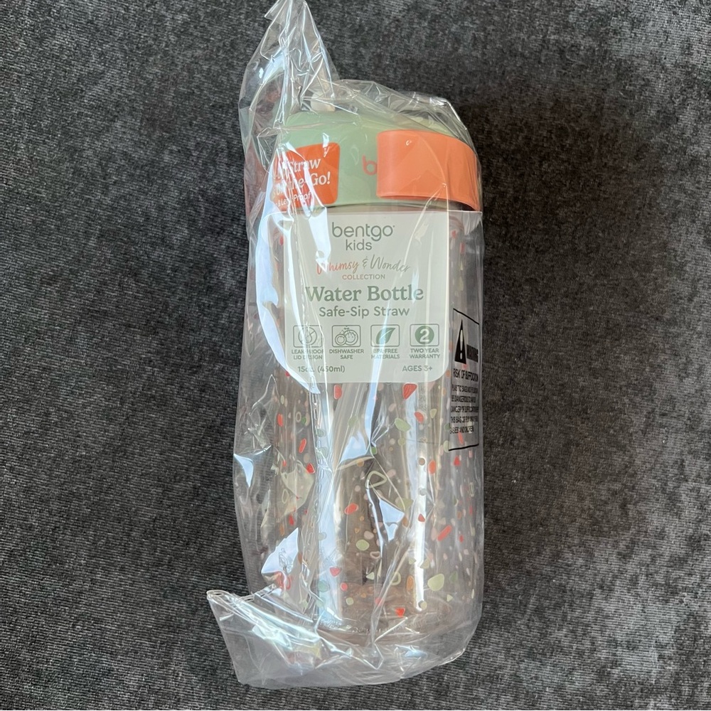 NWT Bentgo Kids Lunch Bag and Water Bottle
Whimsy & Wonder Prints Collection - Picture 6 of 16